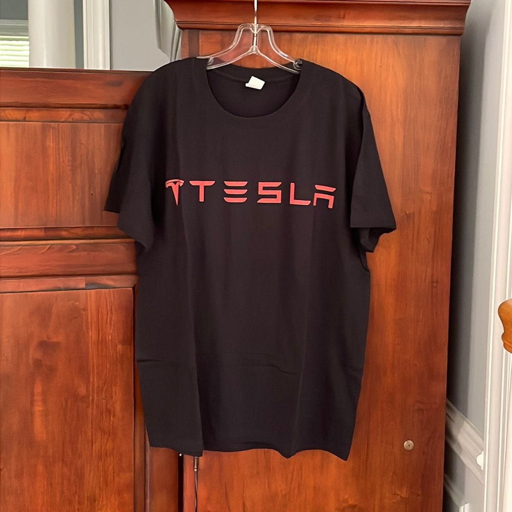 NEW Tesla Black T-shirt with Red Logo